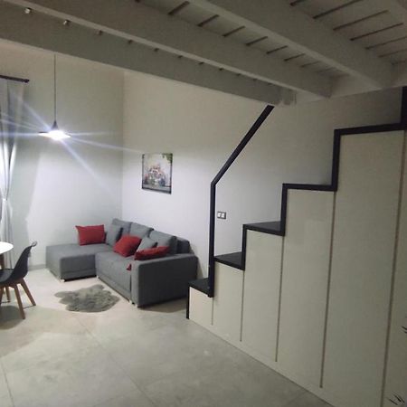 Apartament W Stylu Loft 옐레니아구라 외부 사진