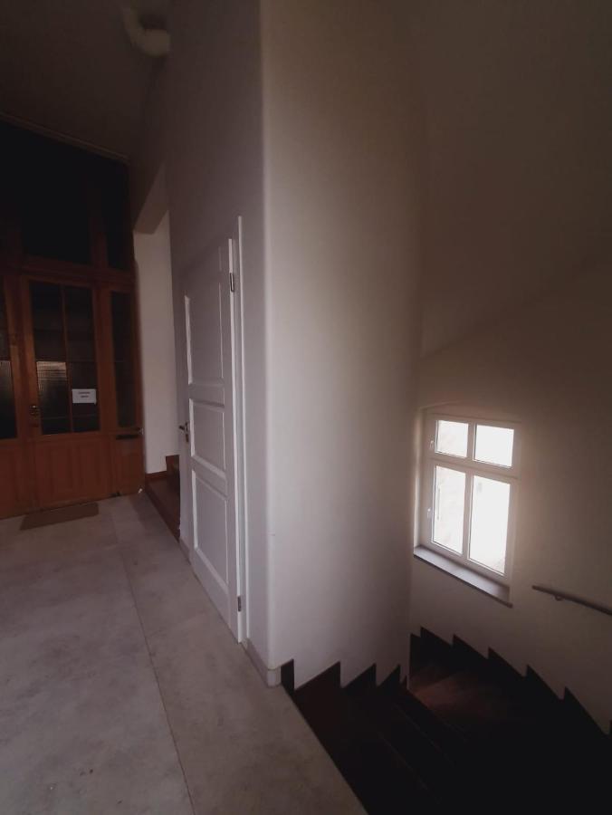 Apartament W Stylu Loft 옐레니아구라 외부 사진